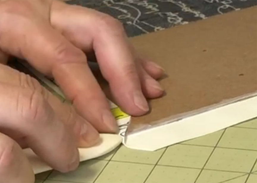 Miter Corners of Lid Paper for Clamshell Box