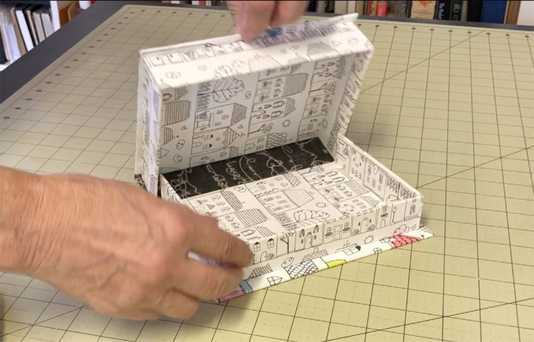Clamshell Box Glue Trays Check Fit
